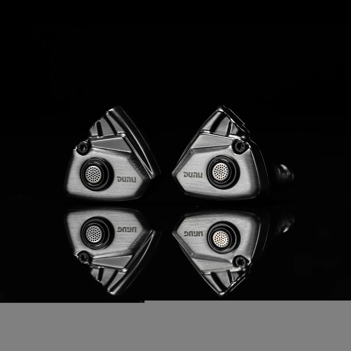 DUNU Titan S